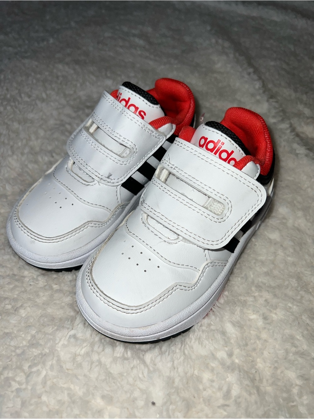 adidas Kids White, Red & Black Hook-and-Loop Sneakers
